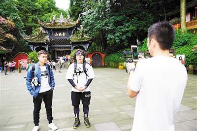 雙語網(wǎng)絡直播全球推薦成都旅游